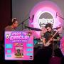 Prudence revive la nostalgia de internet y relanza los icónicos condones con sabor a chicle de ‘Vete a la Versh’