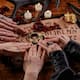 La ouija nació como un juego de salón: ¿Quién la inventó?