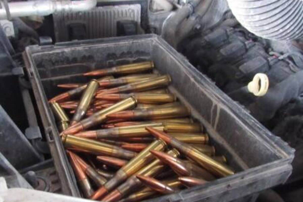 Hallan 300 cartuchos calibre 50 en garita de SLRC
