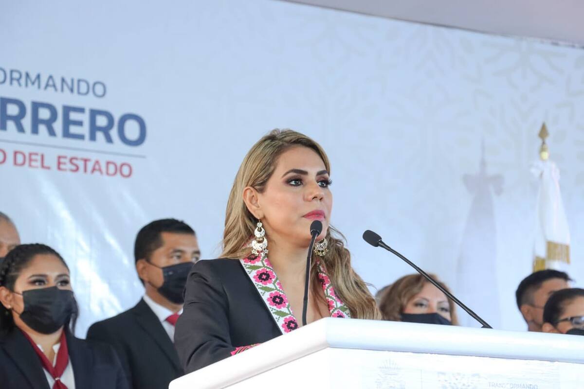 Evelyn Salgado anuncia subasta de vehículos blindados del Gobierno del Estado