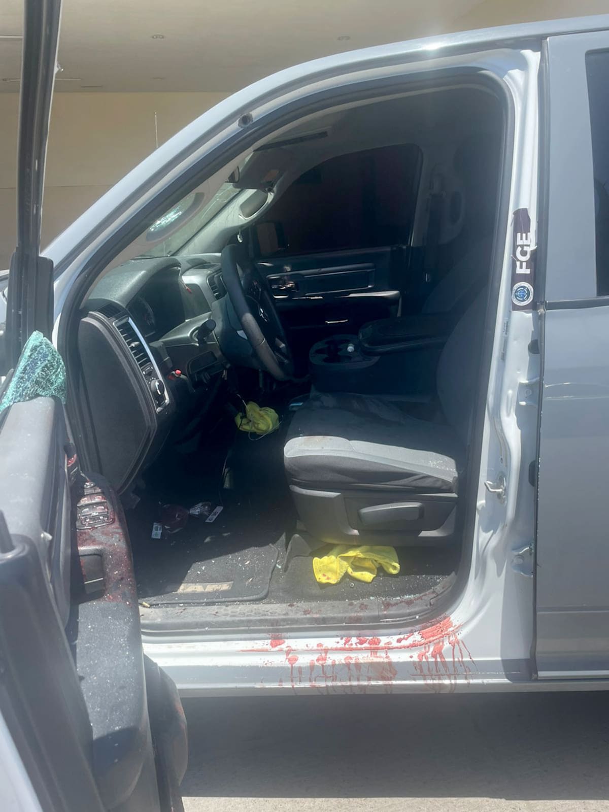 Los agentes lograron llegar al Hospital General de Rosarito que se encuentra cerca del lugar del ataque.