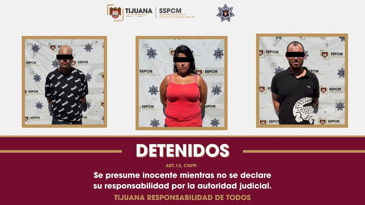 Andrés “N”, Rubí Esmeralda “N” y Raúl Salvador “N” fueron detenidos por su presunta participación en el asalto a un camión repartidor en la colonia Los Pinos. Foto: Cortesía