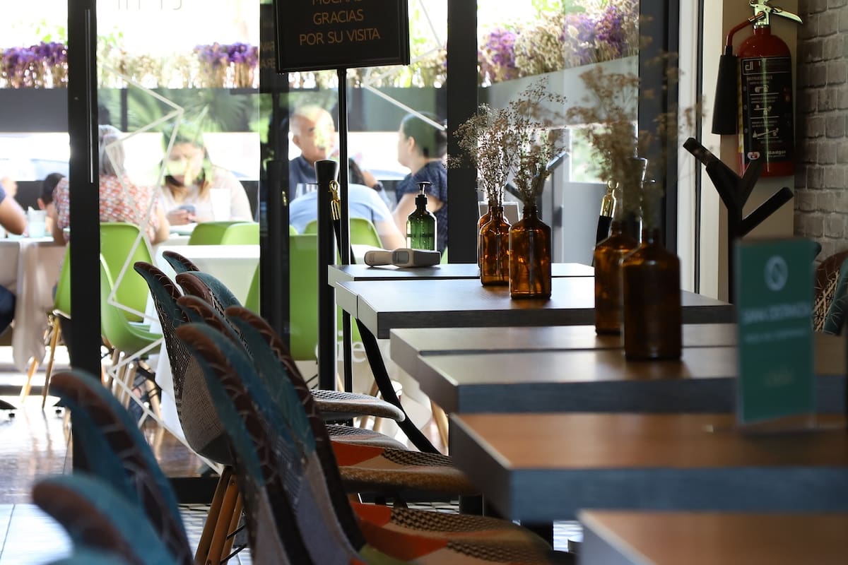 Rotación de personal pega a restaurantes