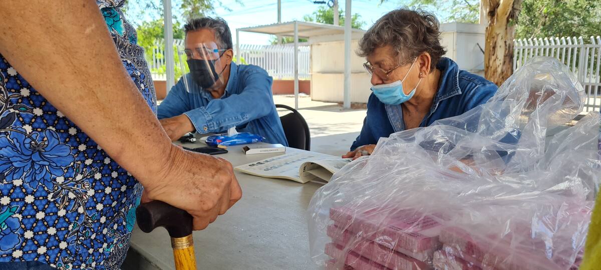 Los presidentes de casilla se encargan del conteo de votos y recibir el material electoral.