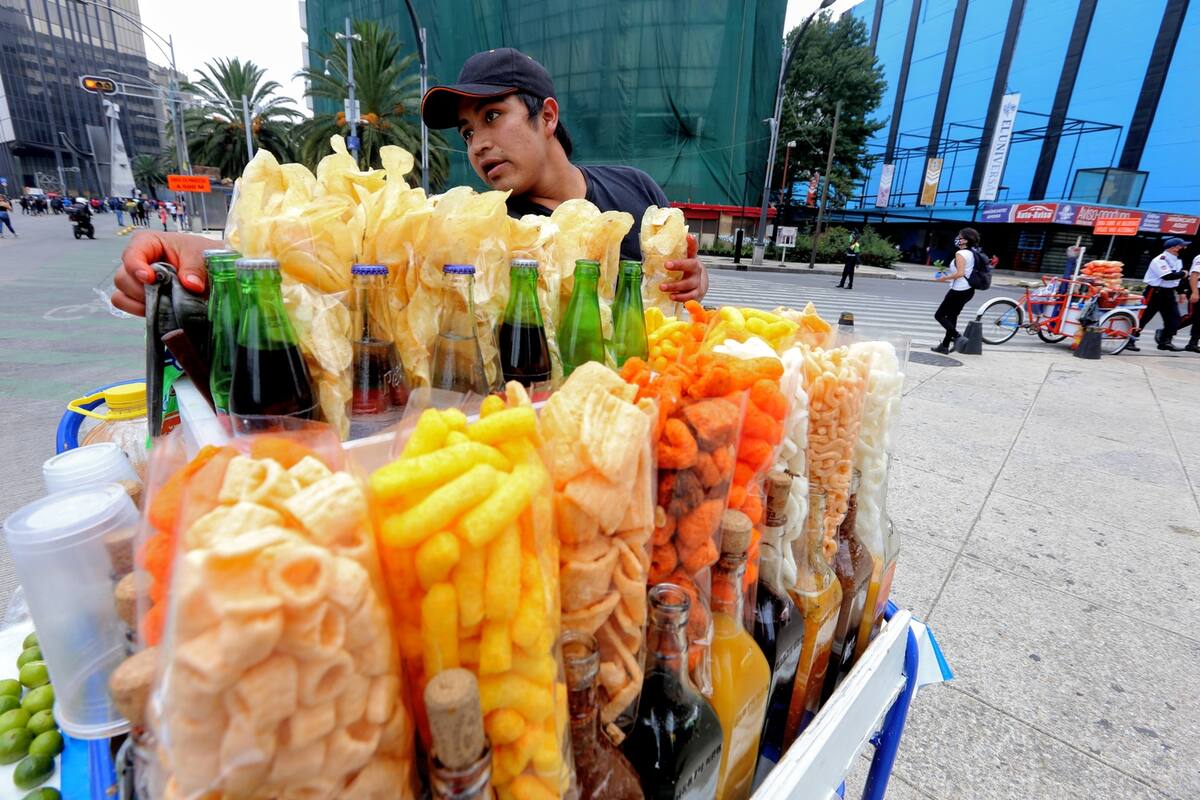 AMLO se opone a prohibir la comida chatarra en México y también a subirle los impuestos