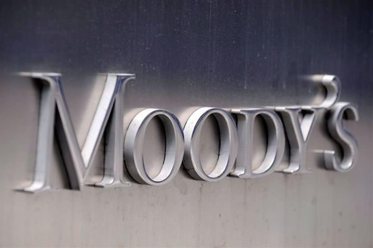 Moody’s coloca en revisión al alza las calificaciones de Pemex por apoyo del Gobierno y plan estratégico 2025–2035