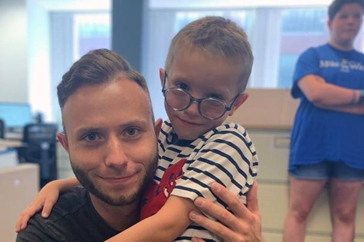 Niño descarta viaje a Disneylandia para conocer a su donante de médula