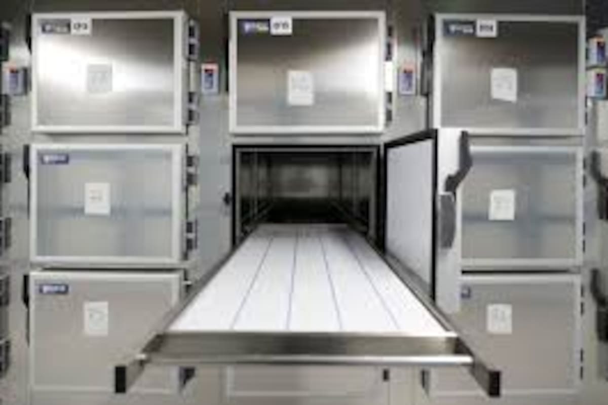 Dan por muerto a un sujeto y es encontrado con vida en la morgue
