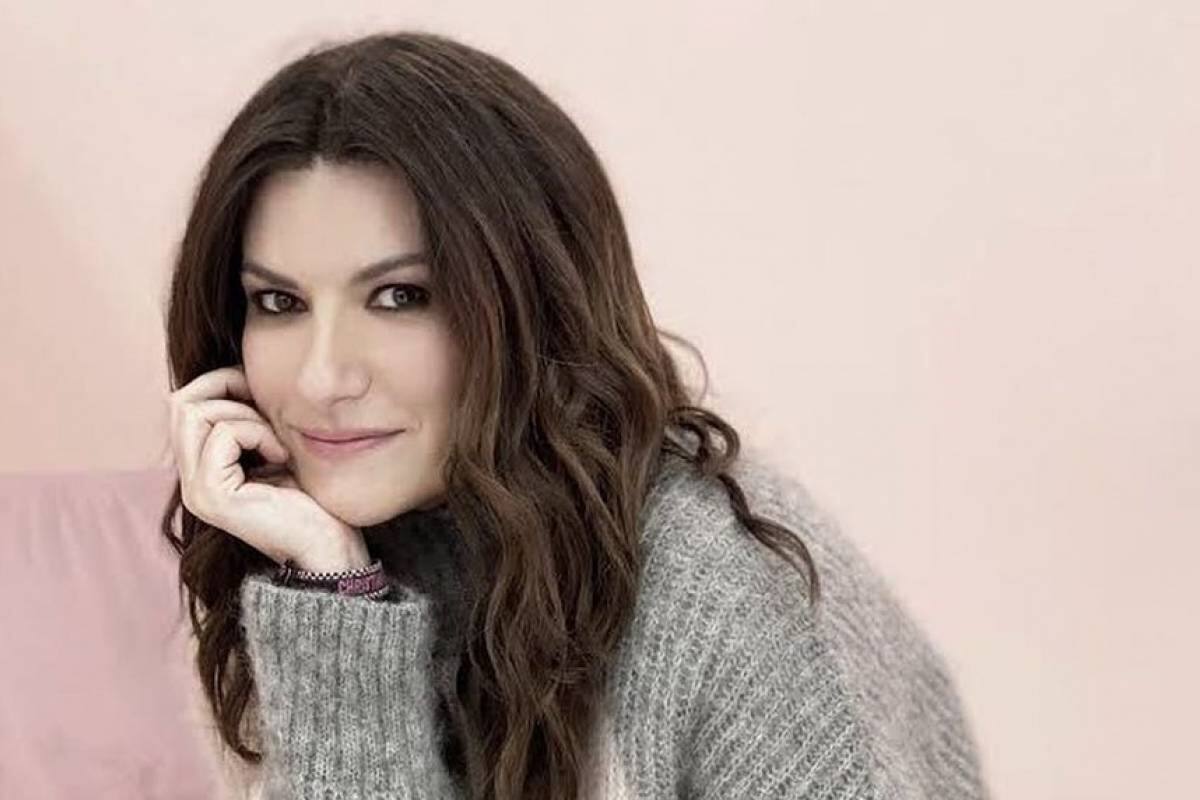 Desde su hogar, Laura Pausini pide guardar cuarentena