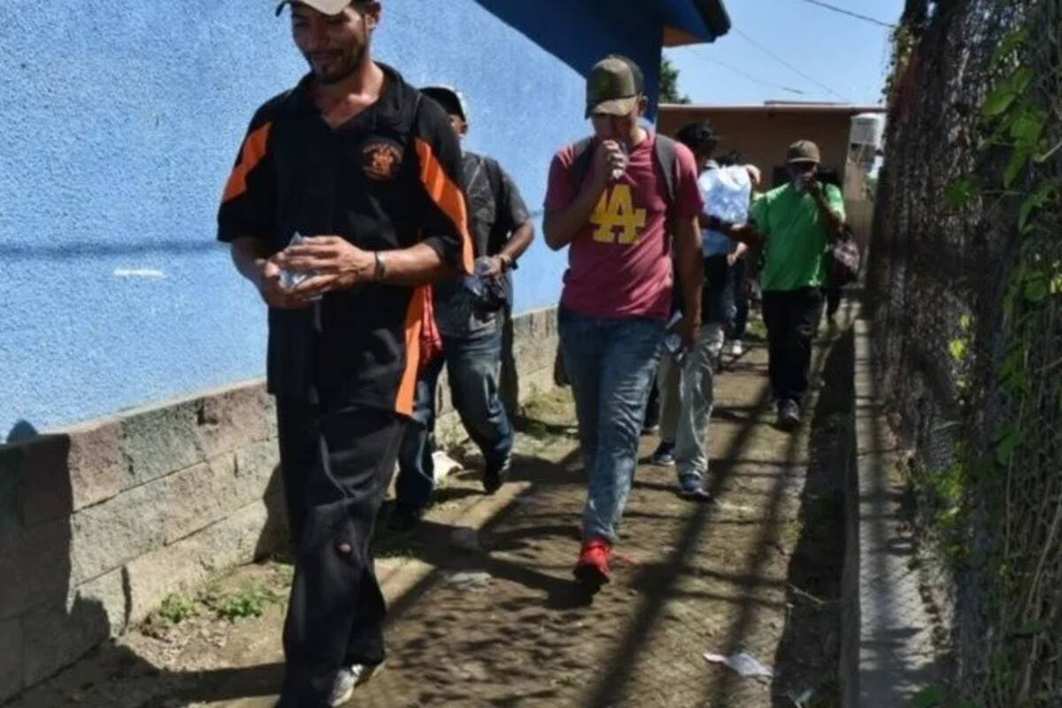 Mil 700 inmigrantes podrían ser liberados por Covid-19 en Florida