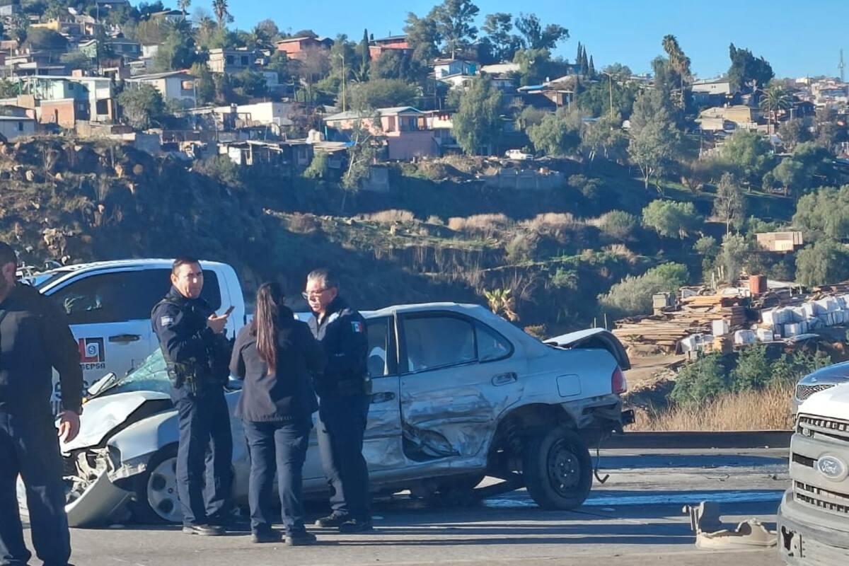 Fallece hombre en carambola de Vía Rápida