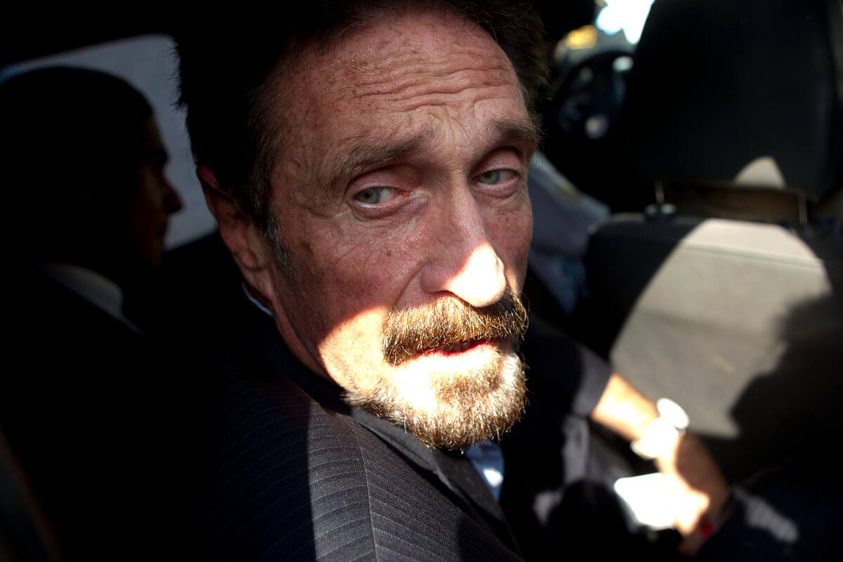 John McAfee, de 75 años, creador del famoso antivirus informático del mismo nombre. EFE/Saul Martínez/Archivo