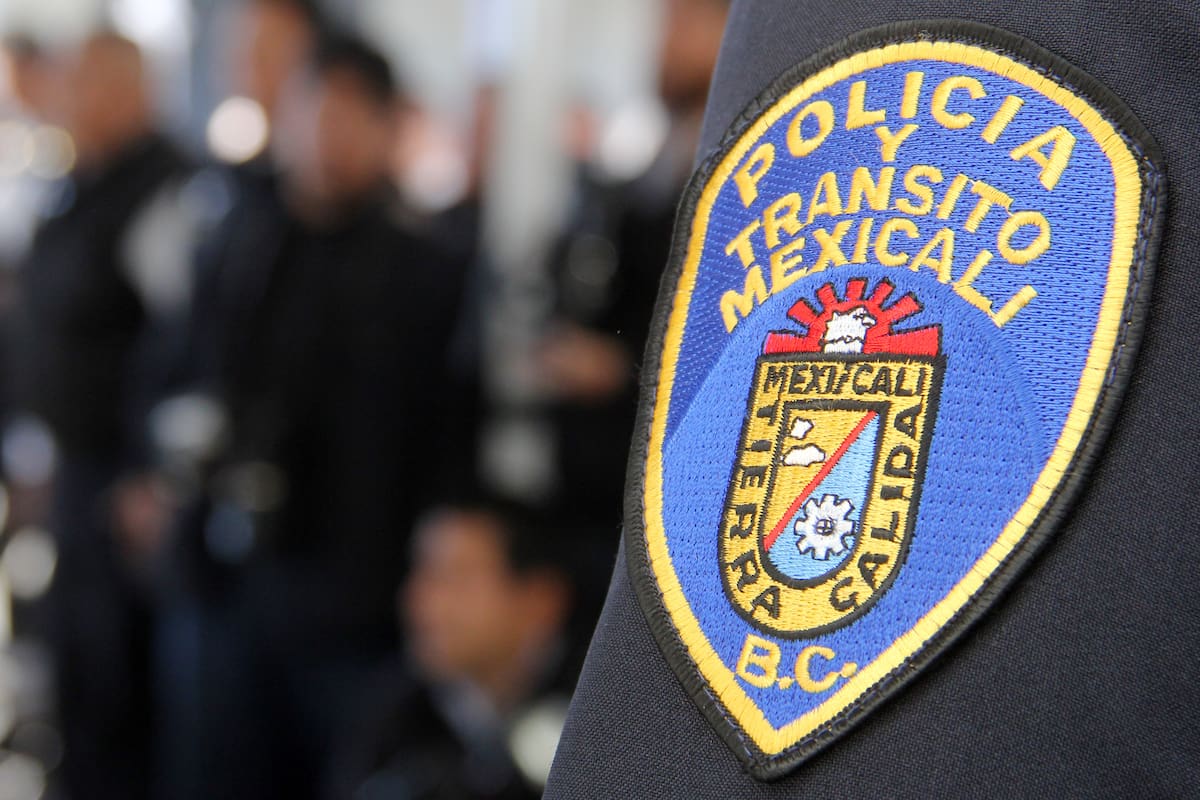 Vinculan a proceso a tres policías por abuso de autoridad