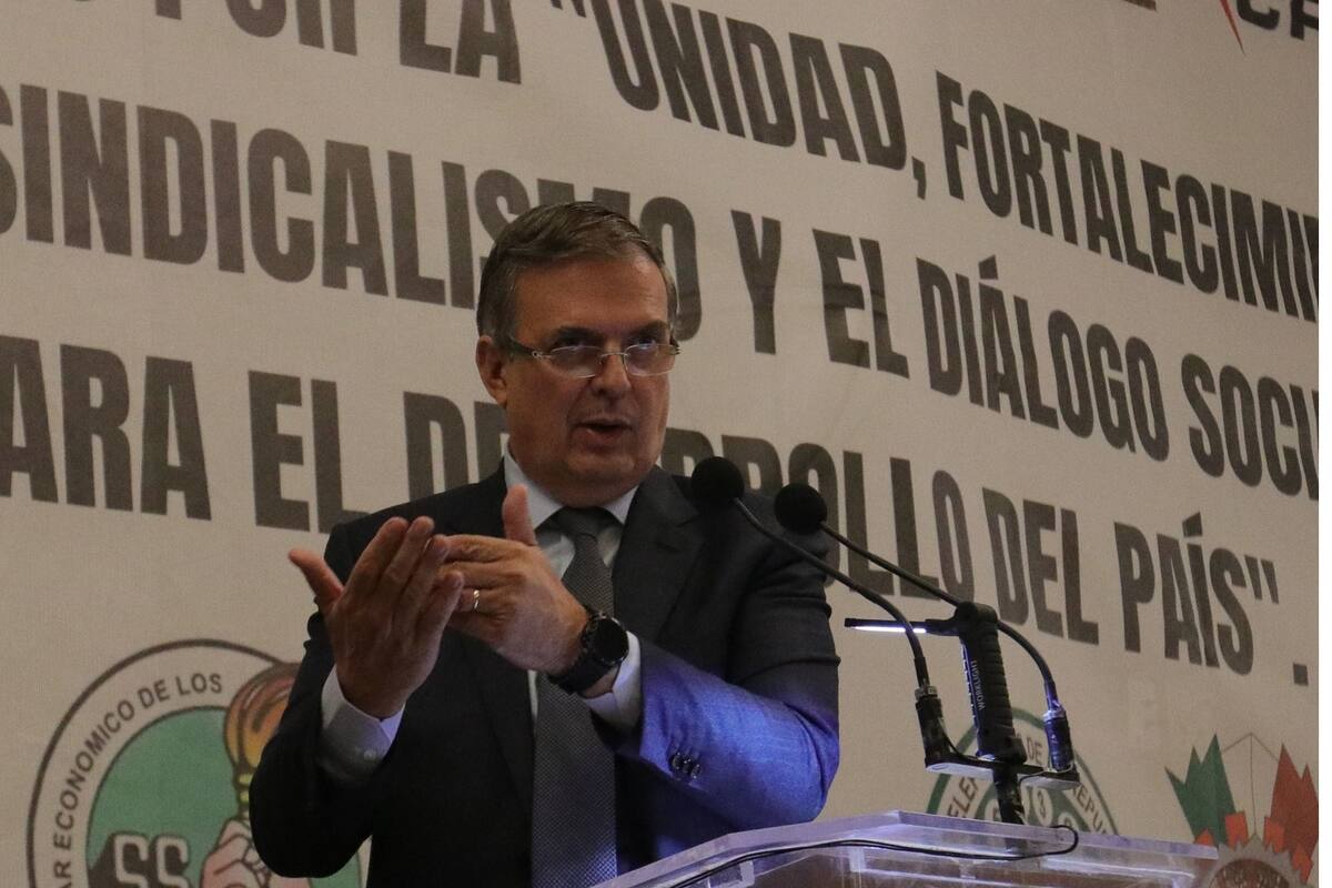 DEA acusa a AMLO de usar dinero ilícito en su campaña electoral del 2006, Ebrard lo defiende