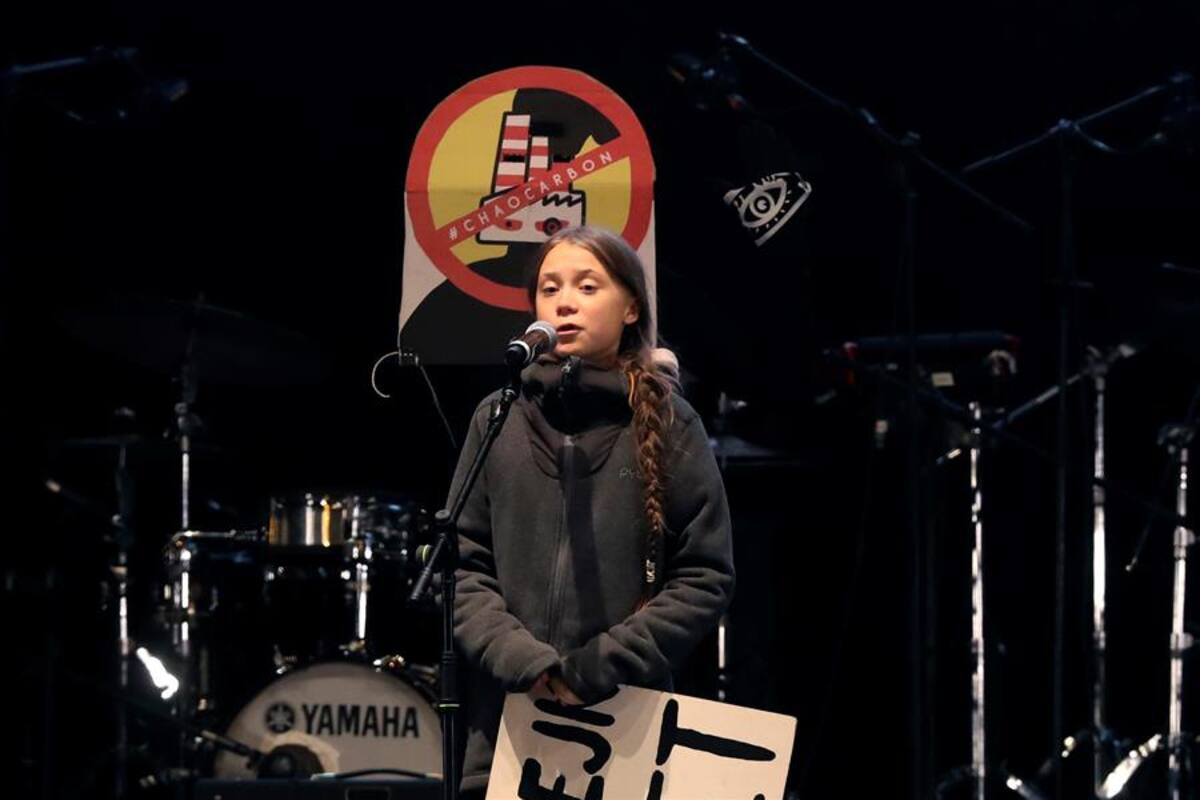Greta Thunberg protesta con miles en Madrid en Marcha por el Clima y critica a los políticos