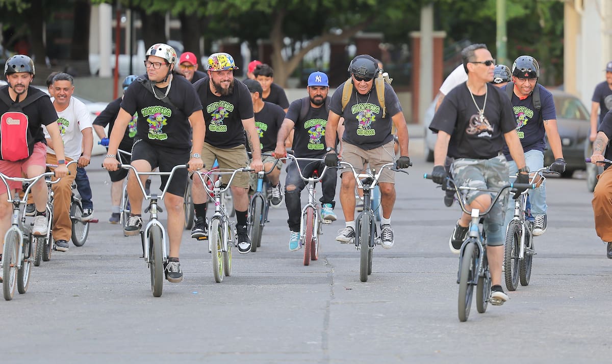 El grupo "Ruckstars Old School" de bikers BMX, esta conformado por ciclistas de edad mediana que en su juventud realizaban atrevidas acrobacias. | Crédito: Eleazar Escobar