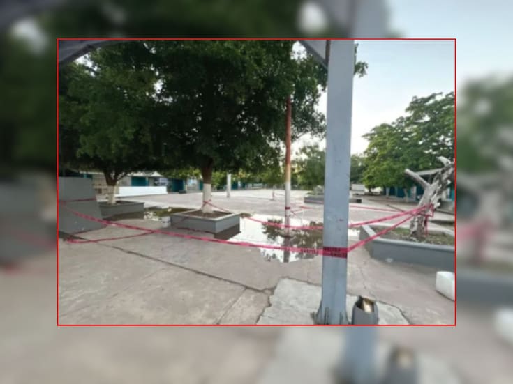 Colapsa drenaje en escuela primaria de Obregón y baja la asistencia de alumnos ante encharcamientos de aguas residuales