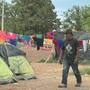 Se instalan jornaleros en campamentos improvisados por temporada de cosecha en el Valle del Yaqui