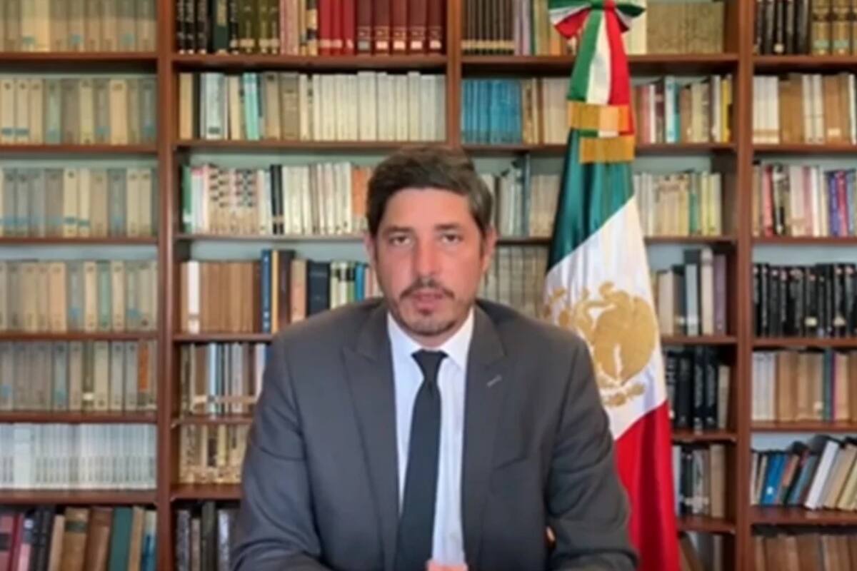 Embajador Pablo Monroy abandona Perú y viaja de regreso a México