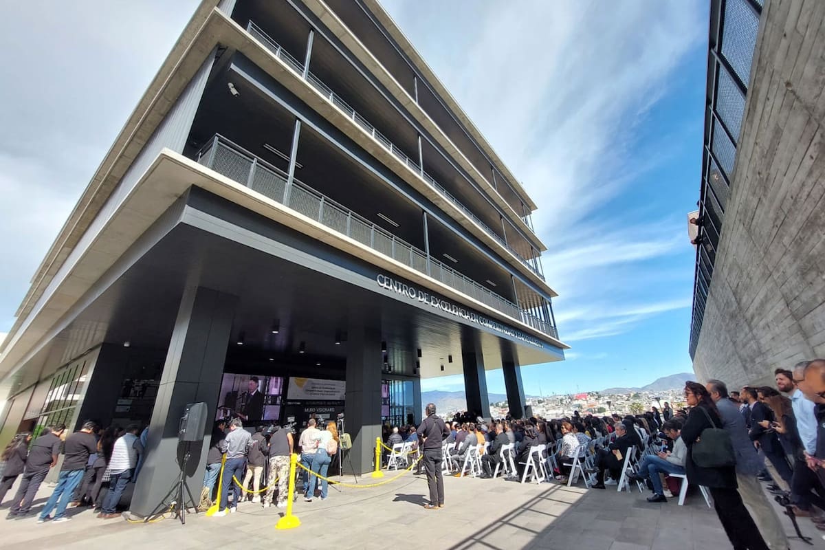 Cetys Universidad tiene especialización en semiconductores