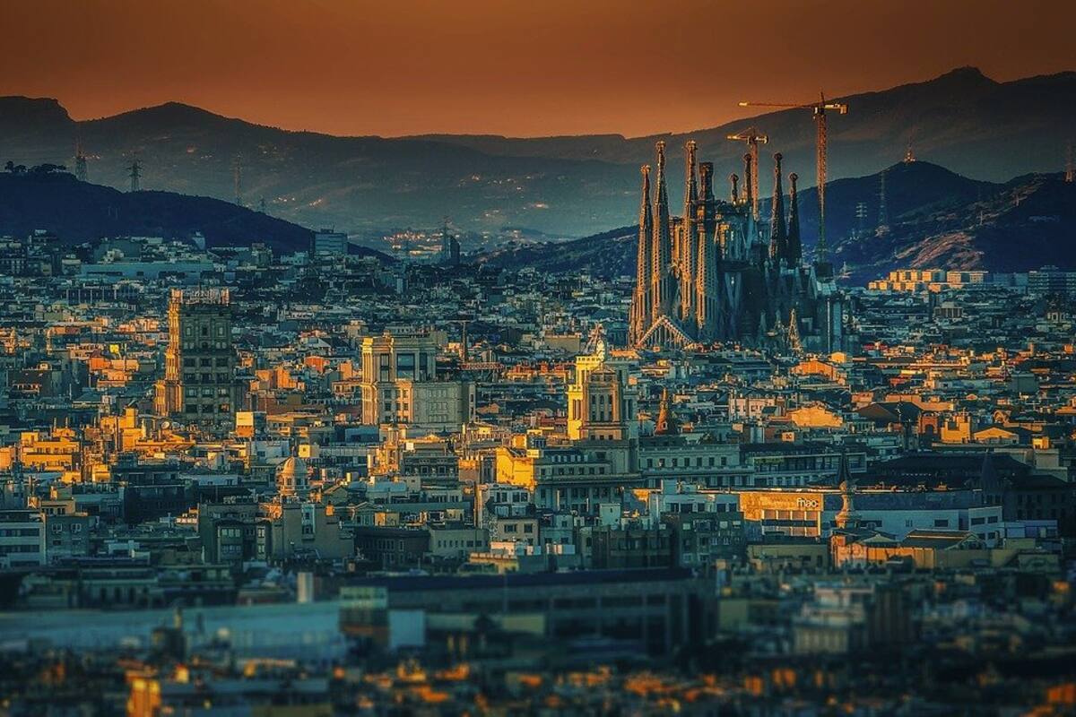 "Por las nubes" el precio de la luz en España; registra nuevo récord histórico