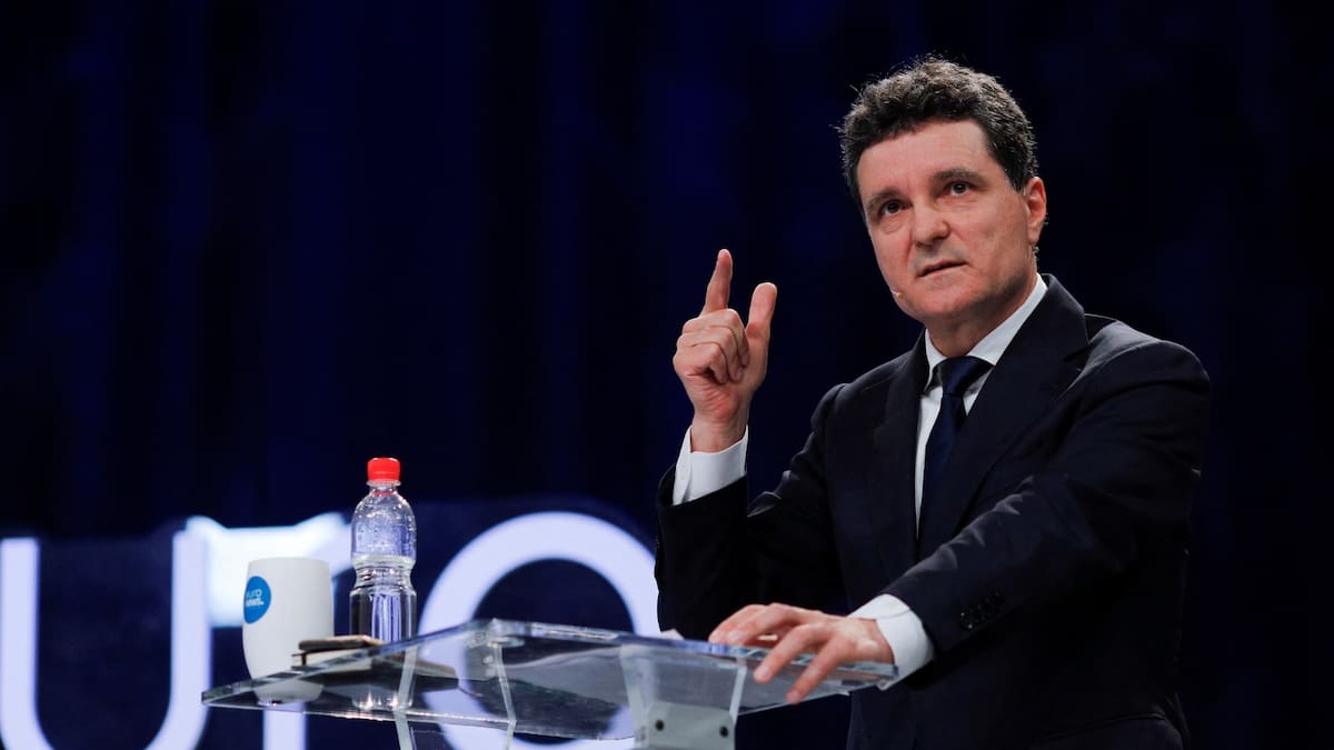 Autoridades investigan una publicación que proponía recaudar fondos para asesinar al presidente de Rumanía. /Reuters