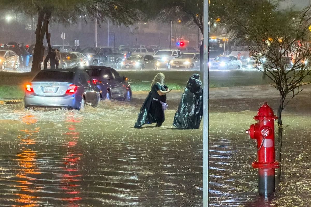 Lluvias e inundaciones obligan a cerrar las Fiestas del Sol y cancelar concierto de Matisse este sábado