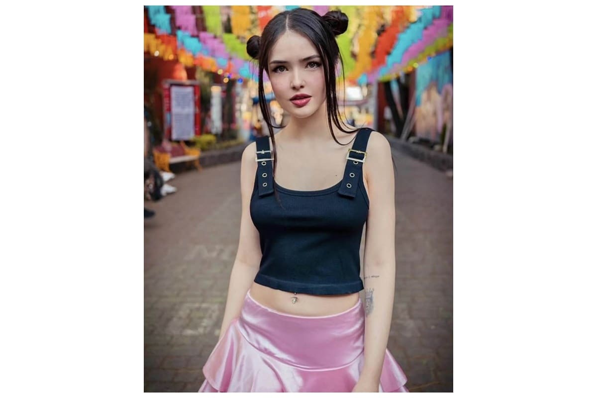 Germaine Velantina es una cantautora venezolana de 25 años de edad que ha conquistado con su estilo al público mexicano.