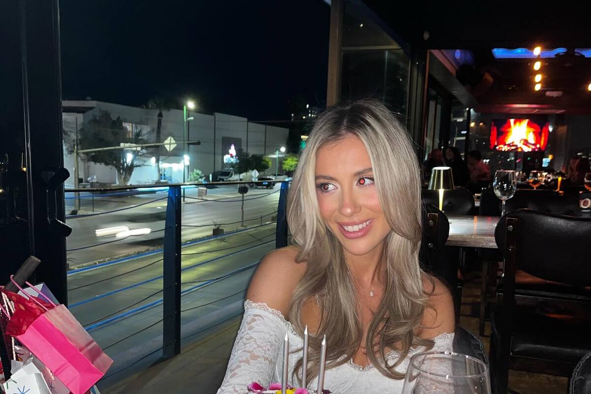 Festejos de cumpleaños : feliz vuelta al Sol