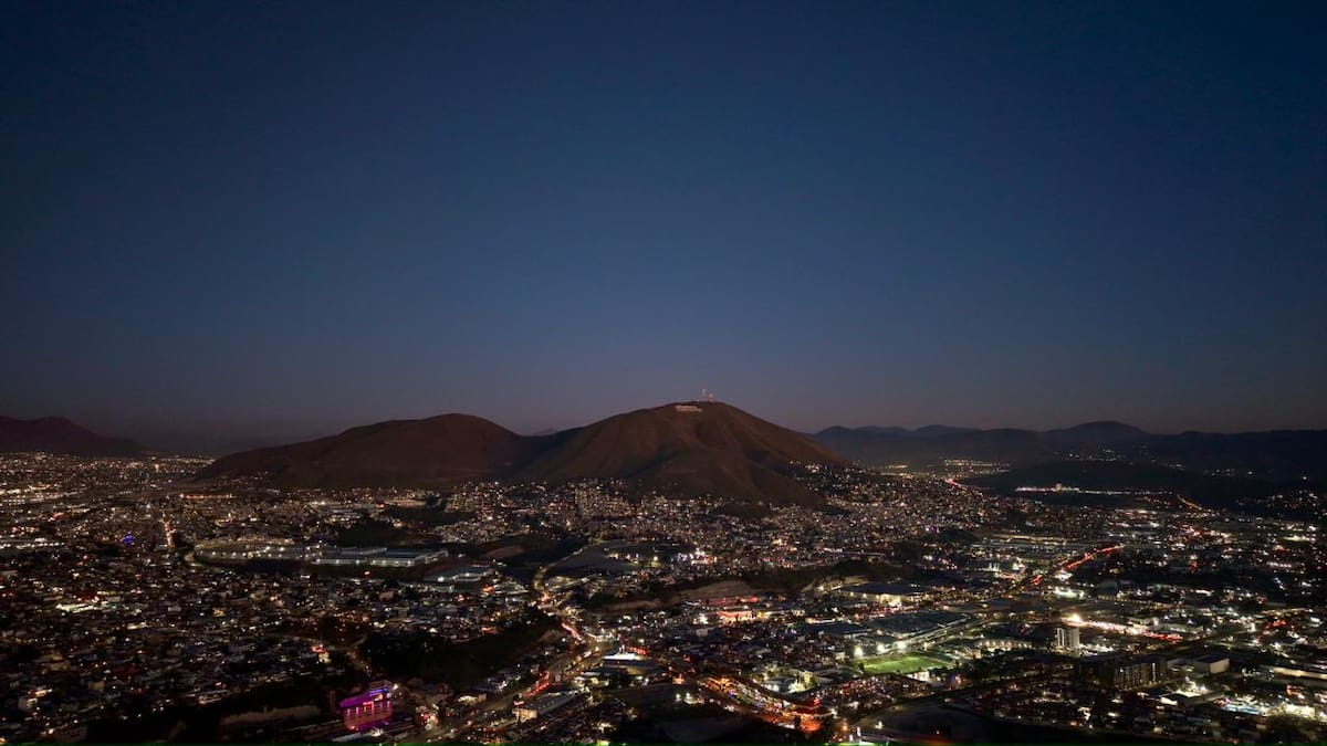 El último jueves del mes en Tijuana cerró con un atardecer vibrante y clima agradable. Foto: Border Zoom