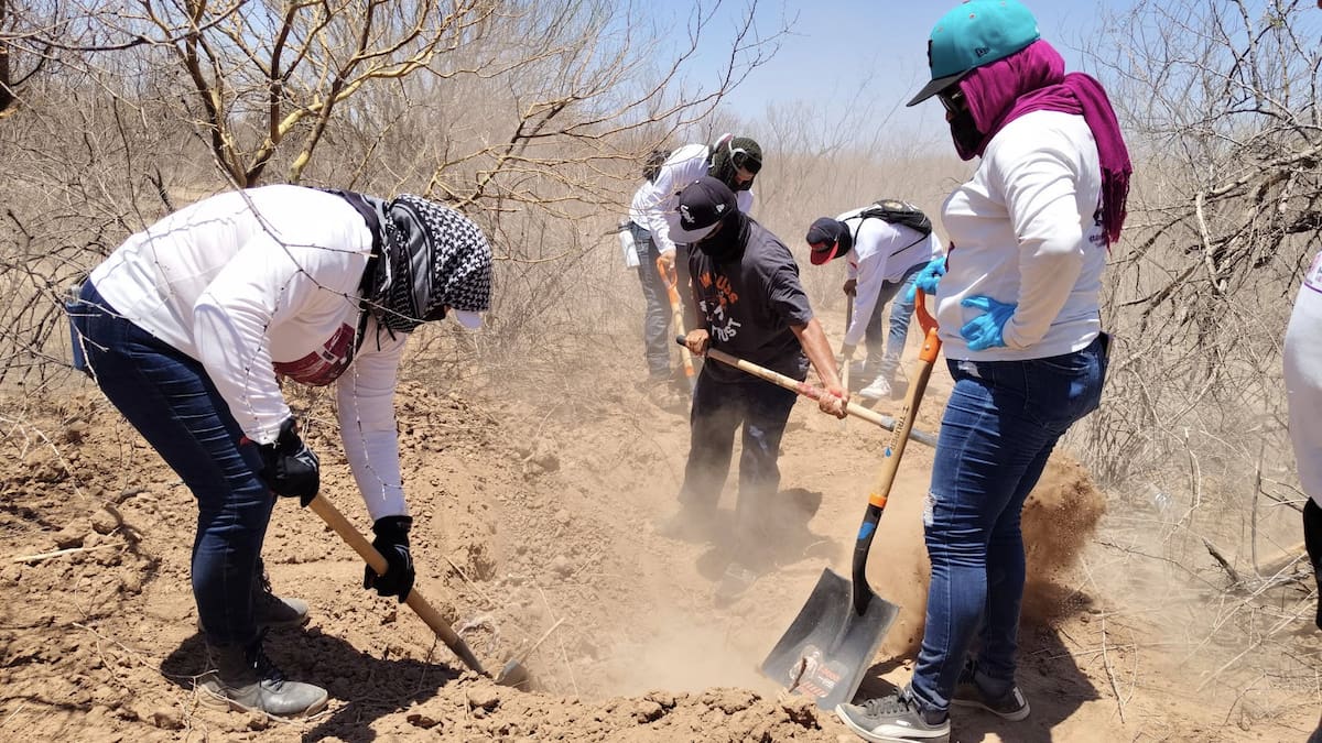 Madres Buscadoras de Sonora denuncian engaño tras acudir a falso reporte de cuerpo en Hermosillo; resultó ser únicamente una cobija rellena de basura