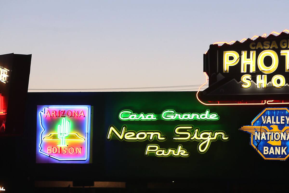 Conoce Casa Grande, la ciudad en potencia y recorre Neon Sign Park