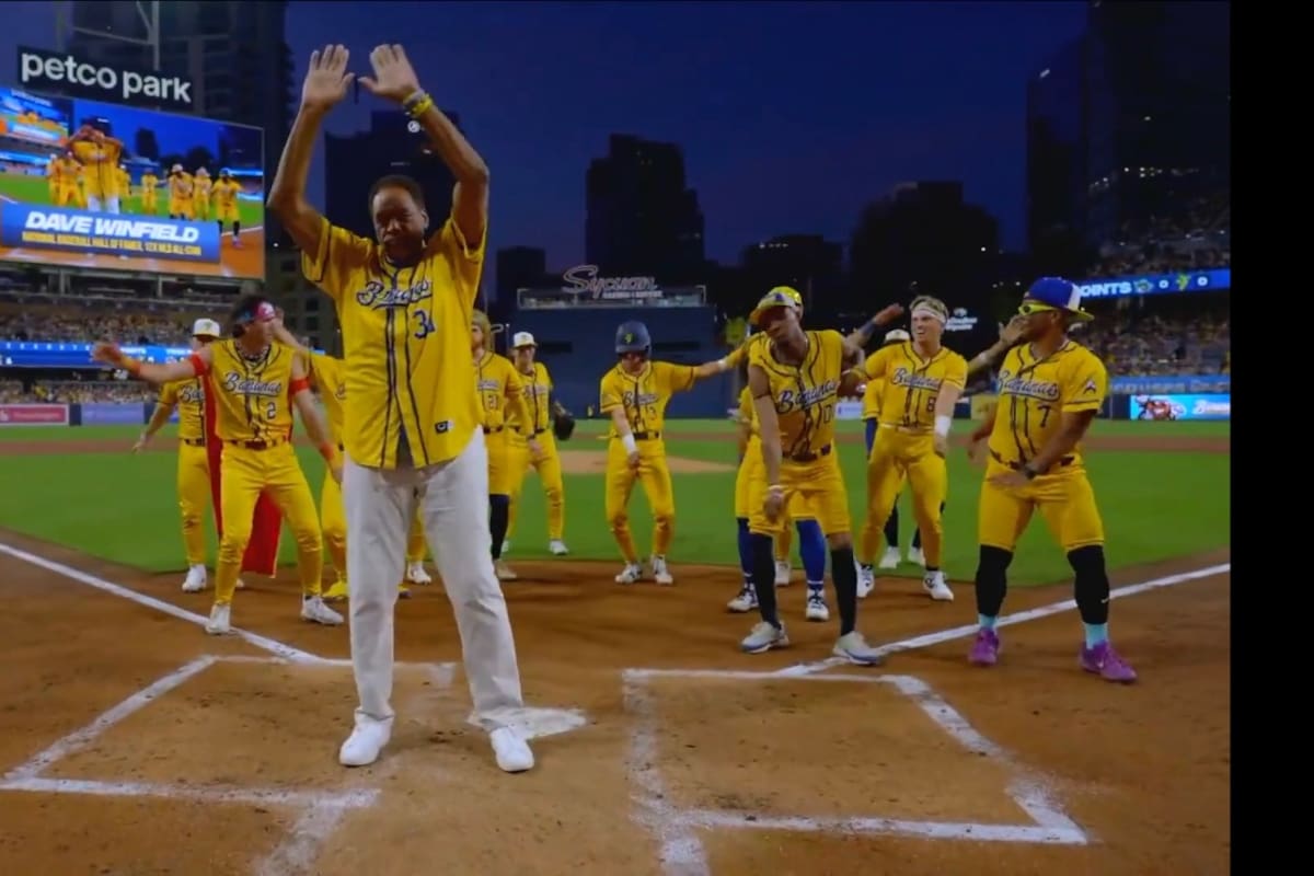 Petco Park se pintó de amarillo con los Savannahs Bananas