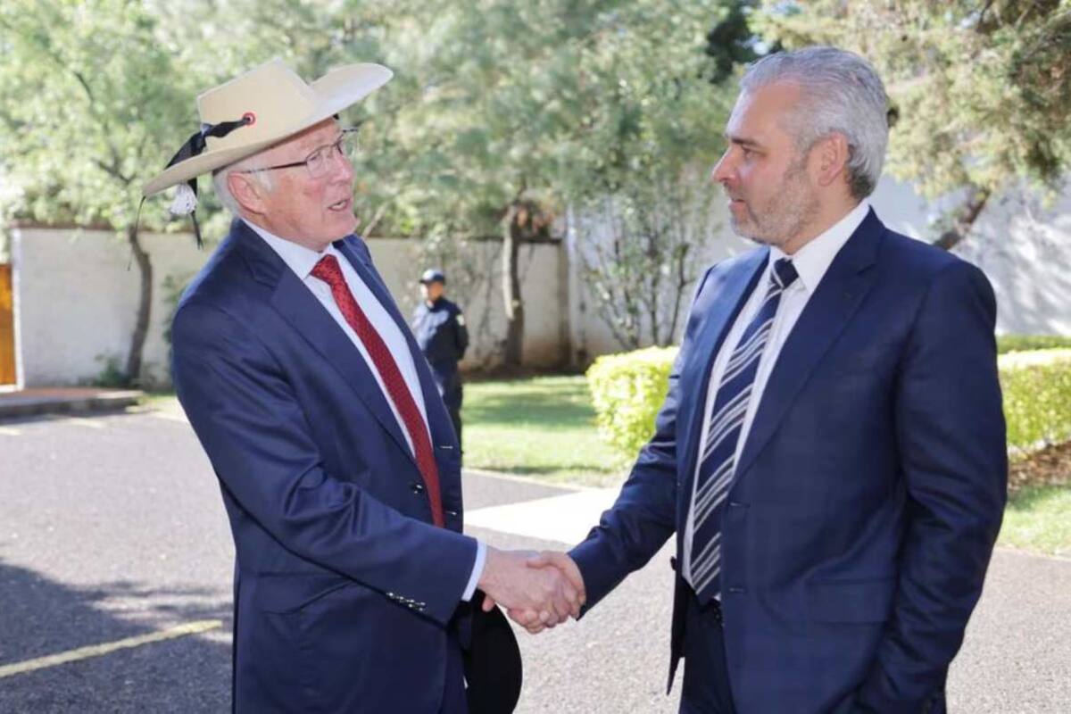 Aguacates de huertas ilegales en Michoacán no se exportarán a EU: Ken Salazar