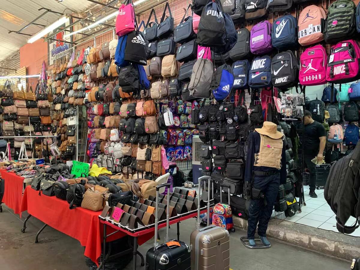 Listos se encuentran los comerciantes de Mercajeme de cara a la próxima Semana Santa. | Crédito: Mayra Echeverría