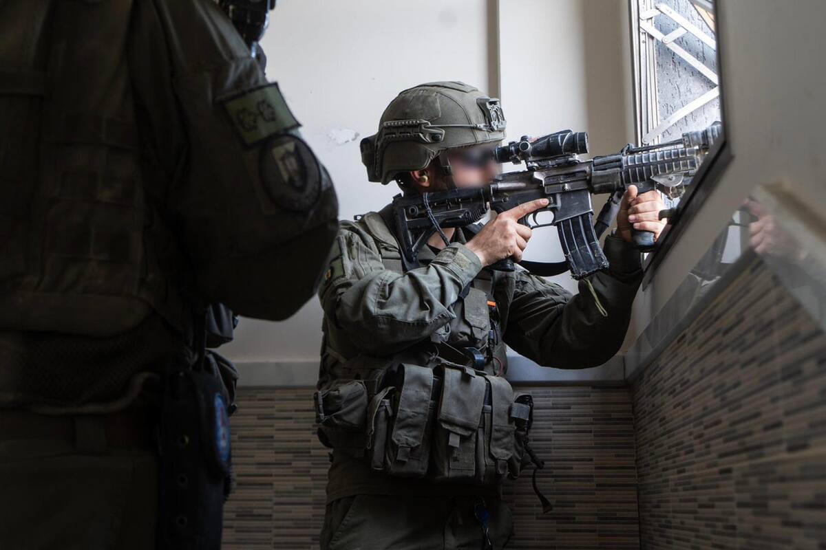 Israel moviliza decenas de tanques mientras discute invasión de Rafah