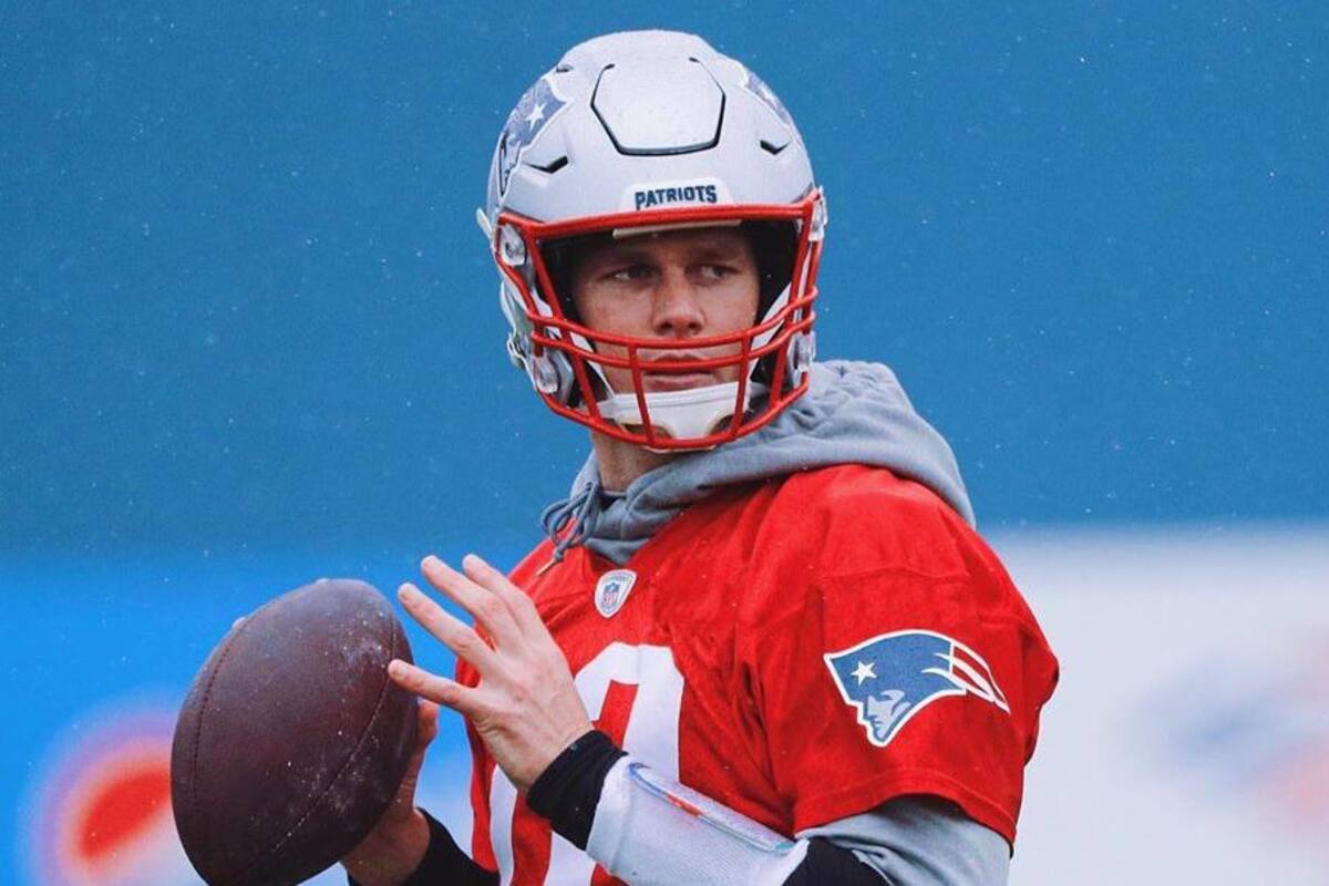 ¡Tom Brady ya es bucanero! Firmó por 30 millones de dolares por temporada