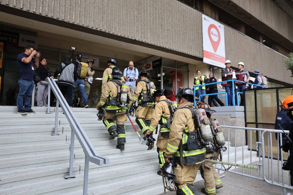 El simulacro de sismo en palacio municipal tuvo un tiempo récord de 3 minutos 39 segundos.