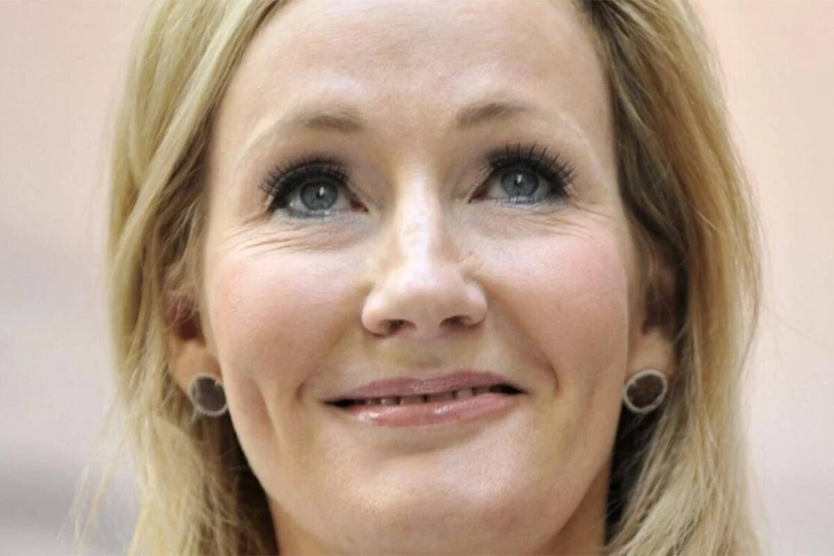 J.K. Rowling lanzará cuento de hadas en internet de manera gratuita
