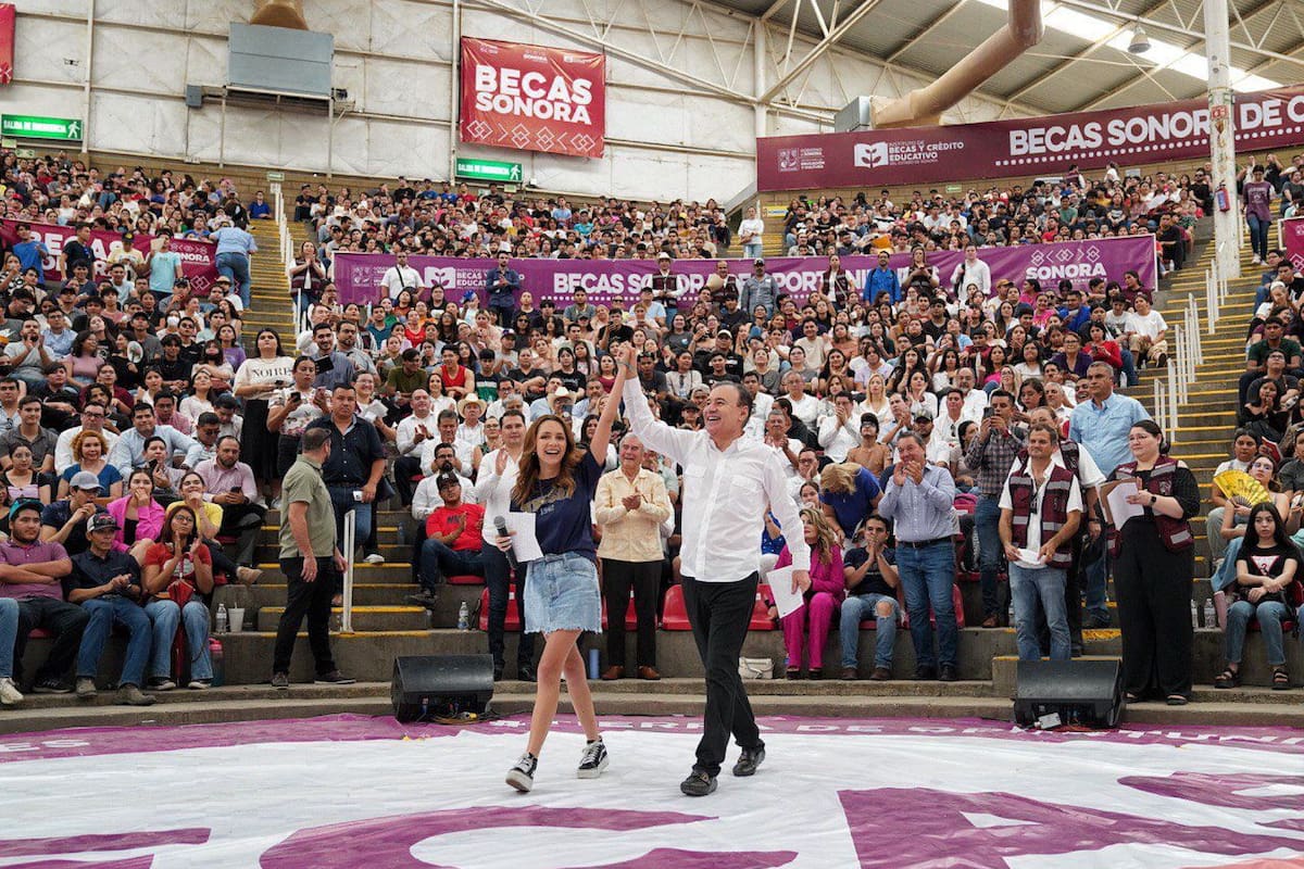 Invierte gobernador Durazo recurso histórico en educación