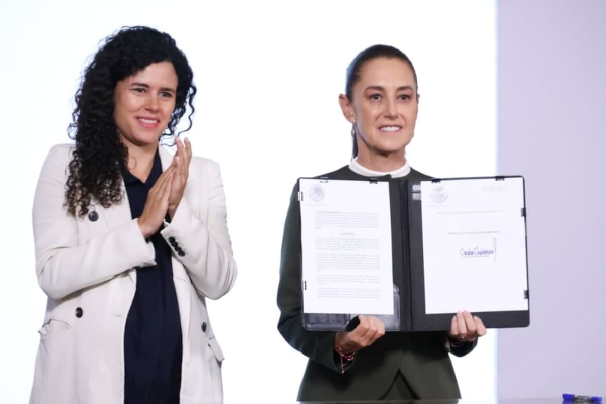 Sheinbaum firma decreto para que plataformas retiren contenido violento dirigido a menores; tendrán 30 días para cumplir