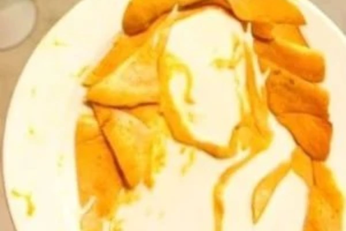 Tiktoker se vuelve viral al recrear el rostro de Briggitte Bozzo con un mango