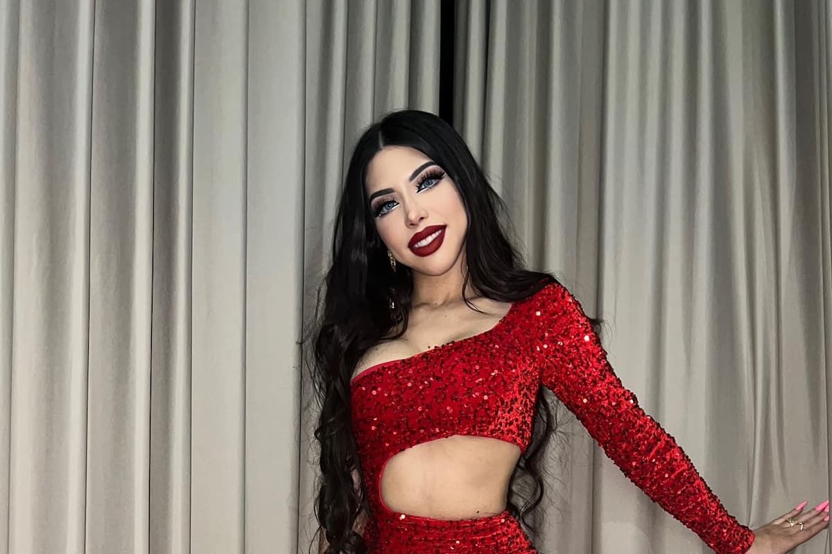 Yeri Mua presume figura de infarto en Navidad