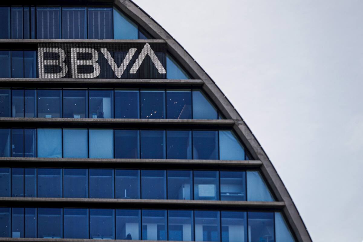Tras falla en BBVA, Comisión Nacional Bancaria y de Valores analiza caso para tomar medidas