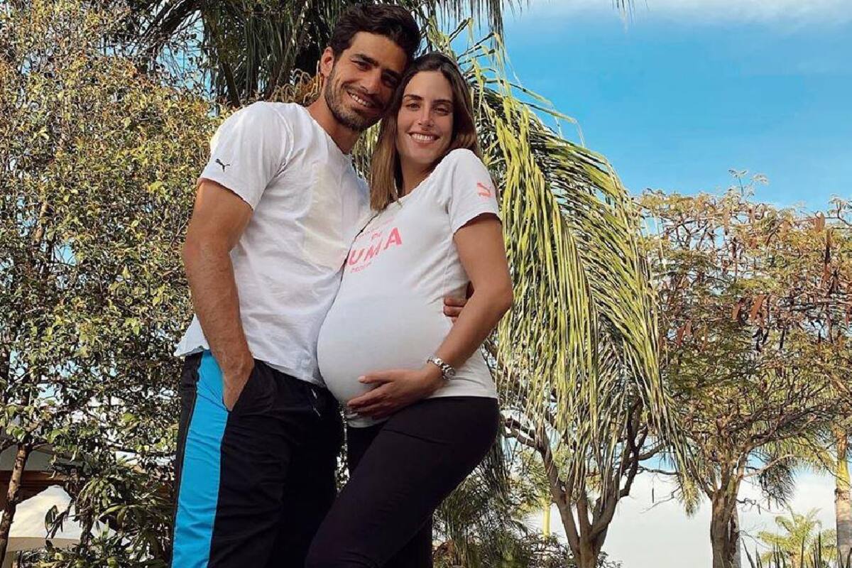¡De la cancha al hospital! "Pollo" Briseño ve nacer a su hija