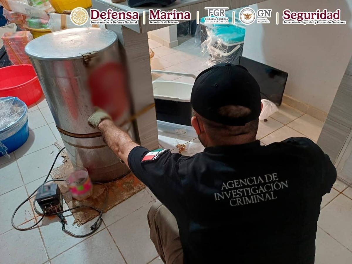 Marina y Defensa decomisan más de 350 kilos de metanfetamina en Sinaloa. | Crédito: X @GabSeguridadMX