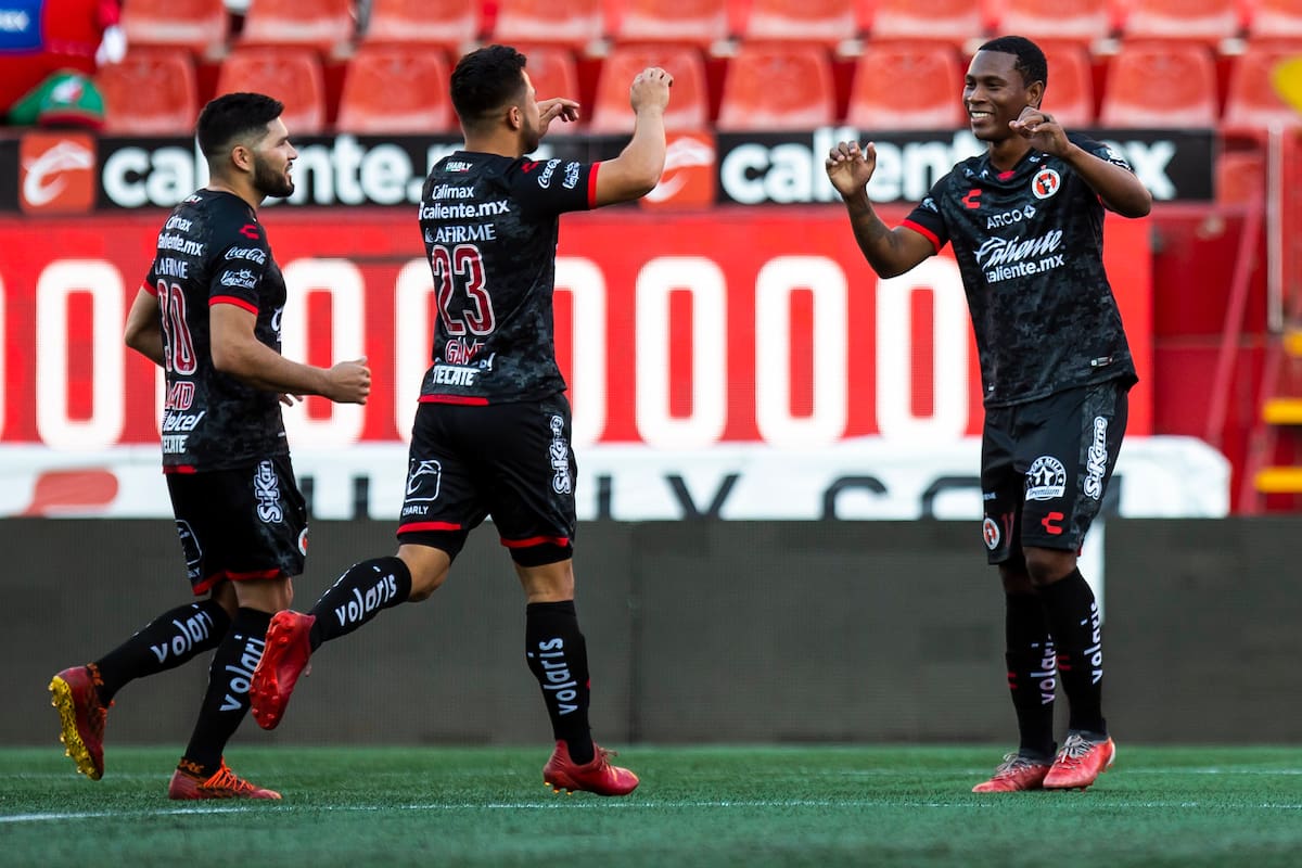 Jugadores de Xolos se recuperan de Covid