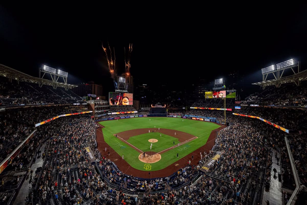 Dueños de Padres de San Diego evalúan posible venta