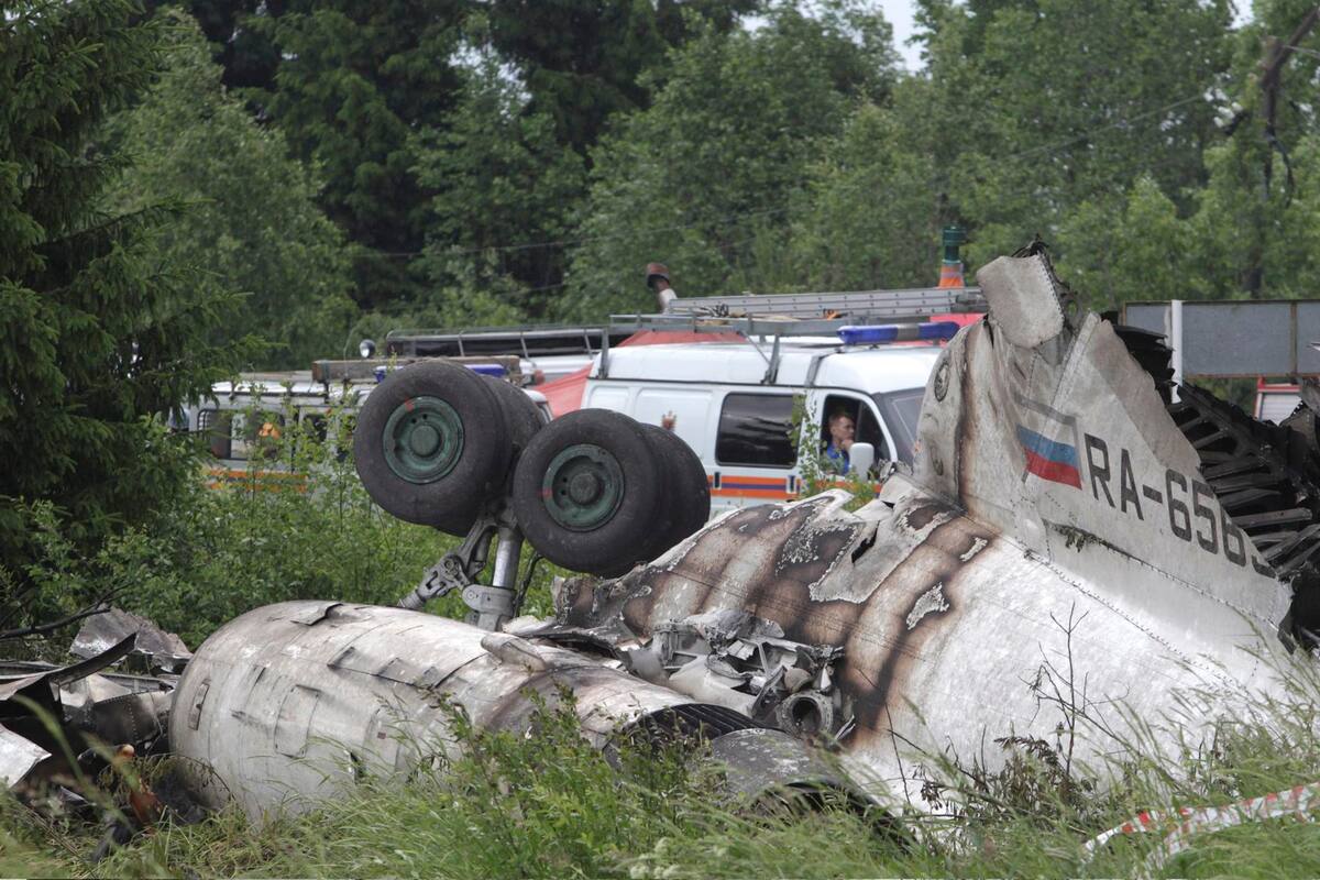 Avioneta se estrella en un parque de casas rodantes de Florida