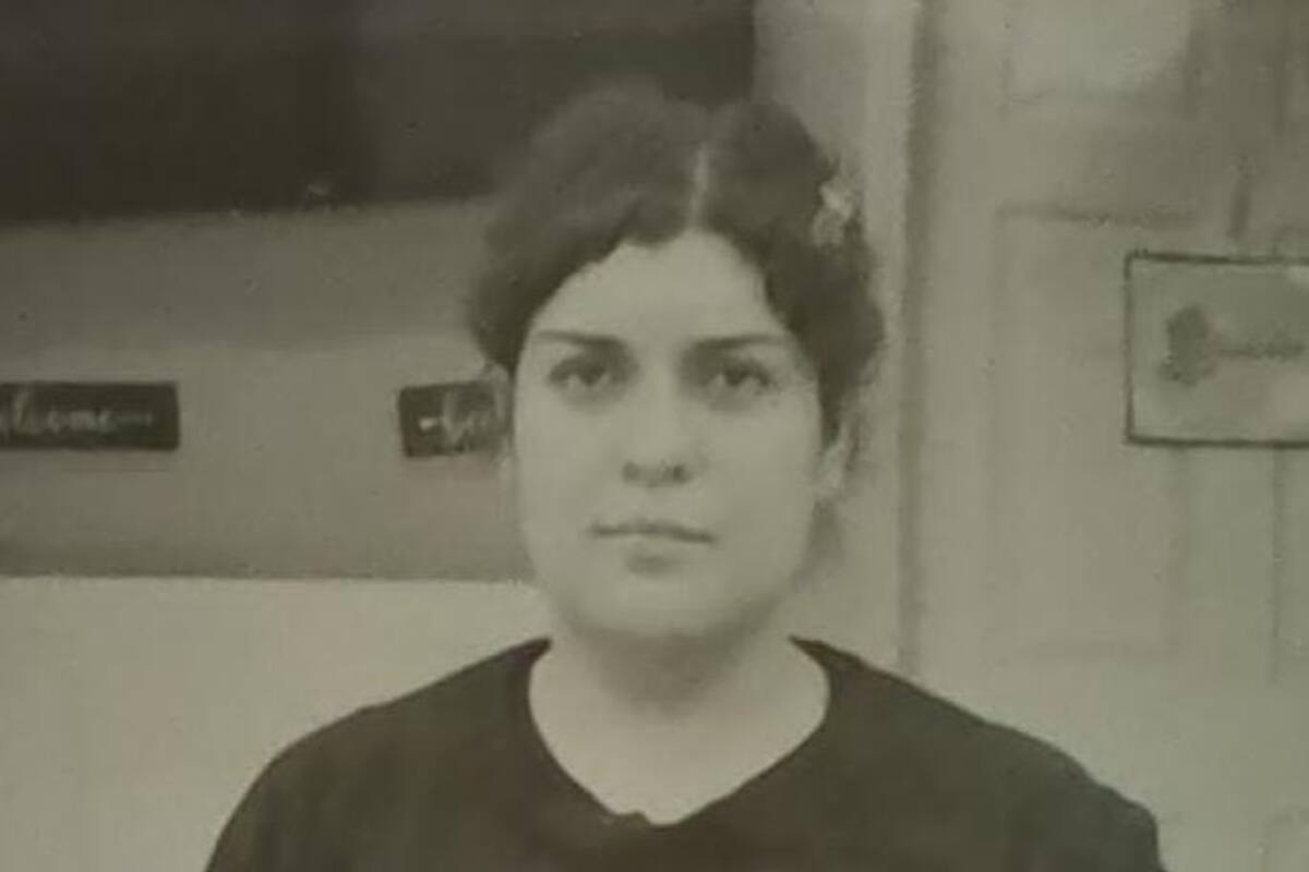 Se busca a Jacqueline Alexis Stavros de 32 años